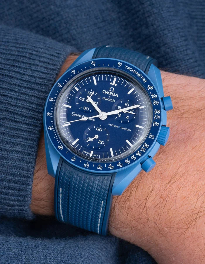 Premium Curved Rubber Strap - Blue and White Dots