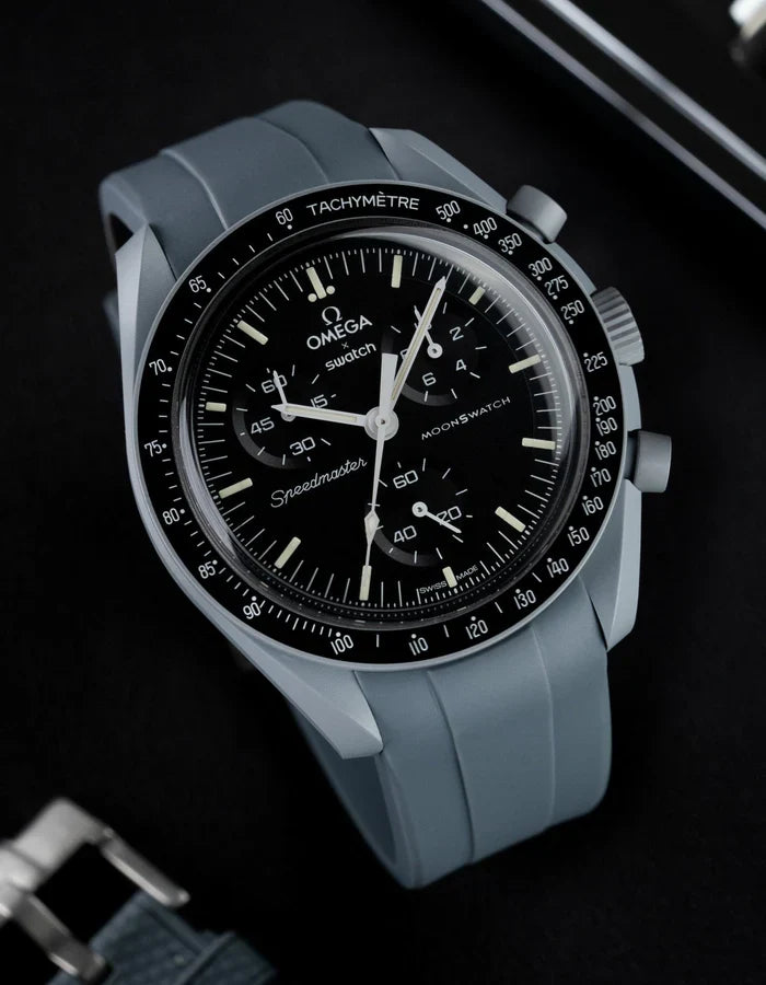 Curved rubber strap - gray